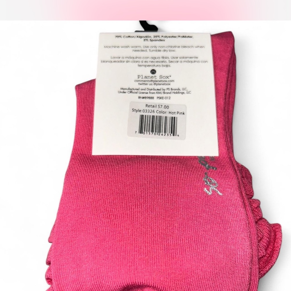 Kensie Hot Pink Ruffled Anklet Socks